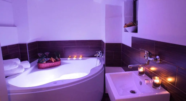 Апартаменты Deluxe Hotel City Pisek