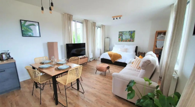 PB Ferienwohnungen - FeWo 3 - Stilvoll eingerichtetes Studio im Herzen Senftenbergs
