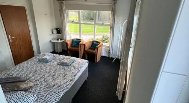 B&B Zwiep, Book Bed and Breakfast Hoteller i Lochem med parkering, Parkering