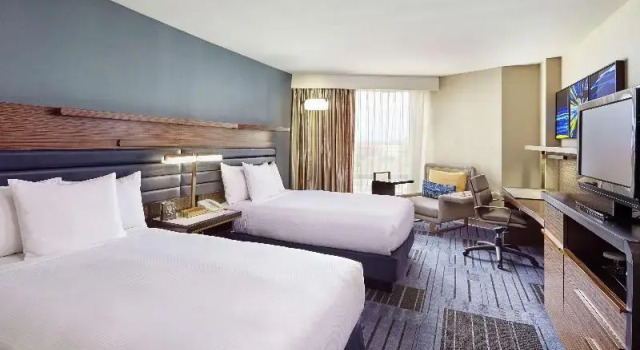 Шестиместный номер Standard Hilton Newark Airport