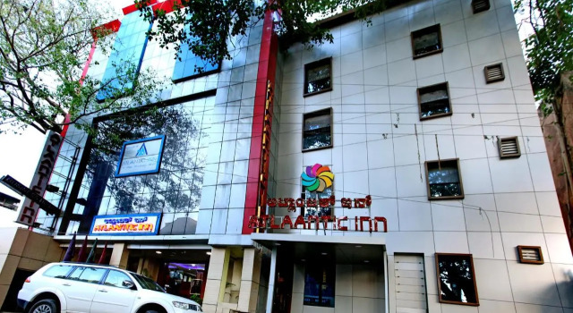 Atlaantic Inn, Varaa Hotelli Hotellit Bangalore aamiaisella, Aamiainen