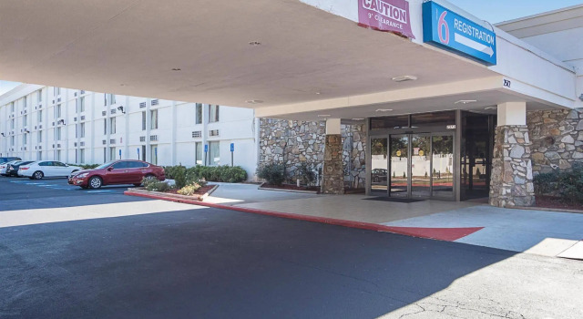 Motel 6 Decatur, GA