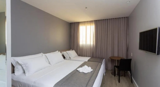 Трёхместный номер Standard Flix Hotel