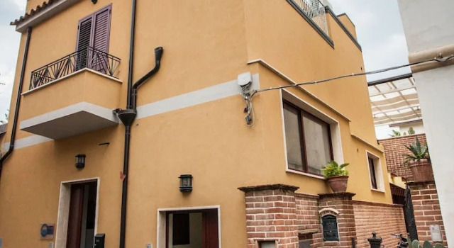 Euthymus Apartment Calabria- Jasmine Coast, Varaa Huoneisto Locri Calabria
