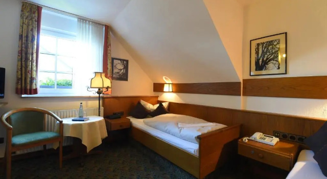 Landhotel Gasthof Willecke, Забронировать Отель Отели Зундерн с парковкой, Парковка