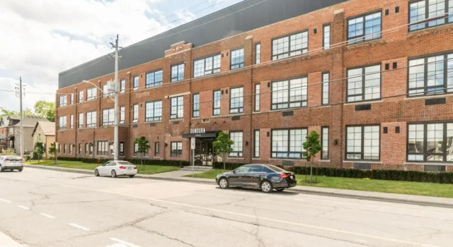 Spacious 2Br Dundurn Loft Rooftop Terrace Parking Gym, Varaa Hotelli Hamilton 