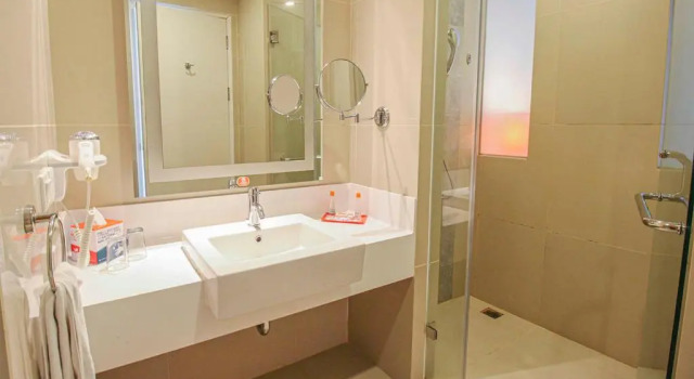 Двухместный номер Standard HARRIS Hotel Pontianak