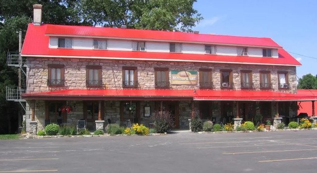 Hostellerie du Suroît, Book Hotel Beauharnois Suroit