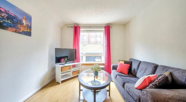 Lovely 2Bed Home In Central Edinburgh, Забронировать Апартаменты/квартира Мерчистон Эдинбург, рядом с Камера обскура и мир иллюзий