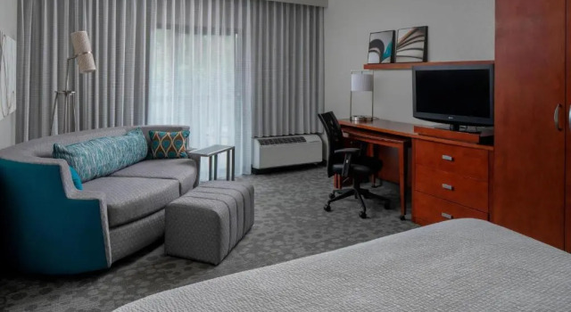 Номер Standard Courtyard by Marriott Jacksonville at the Mayo Clinic Campus/Beaches