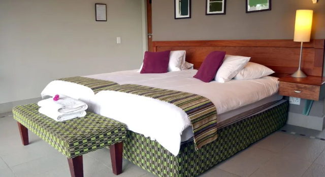 Шале Newburg Lodge & Luxury Bush Tents, Elements Private Golf Reserve