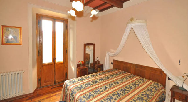 Cerchi, Book Villa Hotels in Pontassieve with a Pool, Swimming Pool