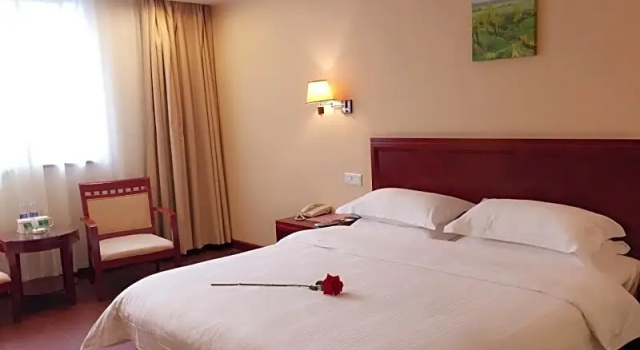 Двухместный номер Deluxe GreenTree Inn Suzhou Mudu Ancient Street Express Hotel