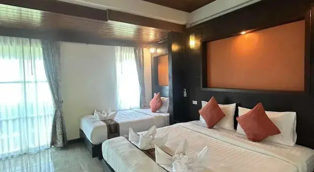 Двухместный номер Deluxe с частичным видом на море The Sea @ Lanta Hotel