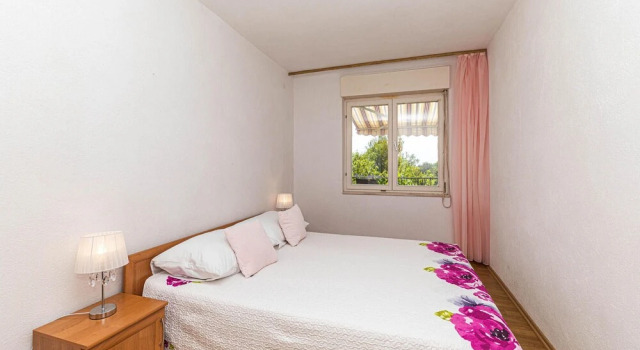Stunning Apartment in Solin With Wifi and 2 Bedrooms, Rezerwuj Apartament Solin Split Region