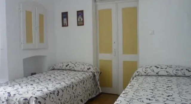 Casa do Arco da Praça, Забронировать Отель Отели Элваш с парковкой, рядом с Municipal Library of Elvas, Парковка