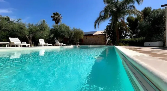 Вилла Villa Le Sterlizie con Piscina Privata