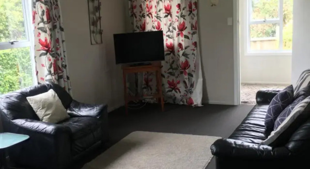 4 Parris St, Book Hotel New Plymouth Stratford Mountain Club