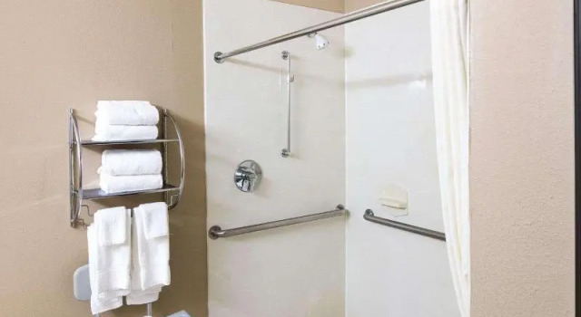 Номер Standard Quality Suites Irving-Las Colinas