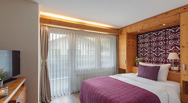 Одноместный номер Standard с балконом Le Mirabeau Resort & Spa