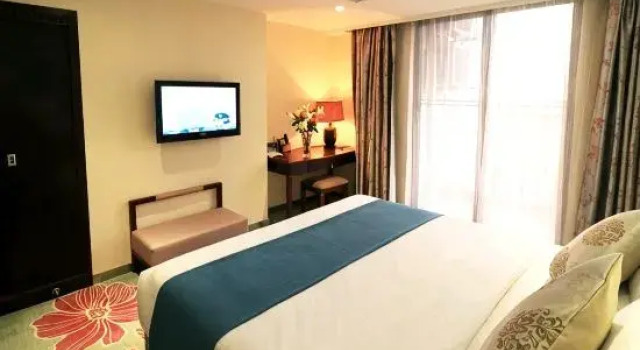 Люкс с красивым видом из окна Gui Feng Hotel