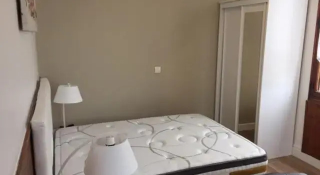 Beau studio meublé 25m2 avec parking, Prenota Hotel Hotel a Alvernia con parcheggio, Parcheggio