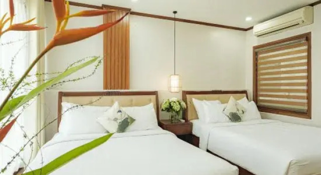 Семейный люкс Sunset Westlake Hanoi Hotel