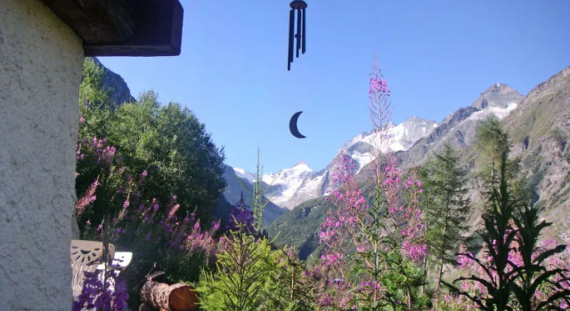 Chalet Epilobes, Prenota Chalet Hotel a Canton Vallese con parcheggio, Parcheggio
