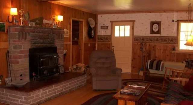 Ghost Canyon Guest Ranch & B&B, Забронировать Отель «постель и завтрак» Кастер Wind Cave National Park