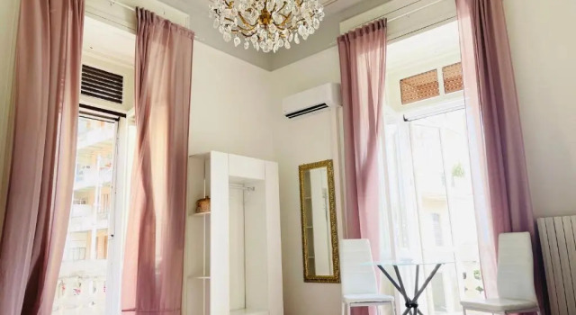 Двухместный номер Deluxe с балконом и с видом на море b&b Be Happy Salerno