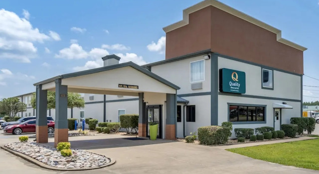 Econo Lodge Inn & Suites Demopolis, Prenota Hotel Hotel a Alabama con parcheggio, Parcheggio