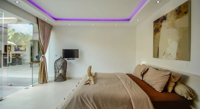 Семейная вилла с 3 комнатами с красивым видом из окна Private Tropical Hideaway in Seminyak