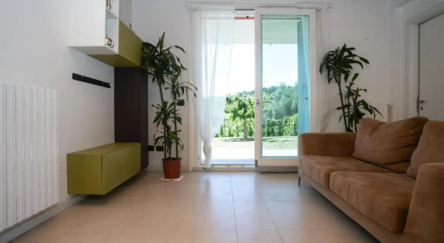 S234 - Sirolo, nuovo trilocale con giardino, Rezervovat Hotel Sirolo 