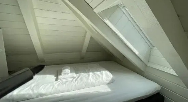 Апартаменты Stunning Hilltop Nest Unparalleled Views at BnB Ap 17