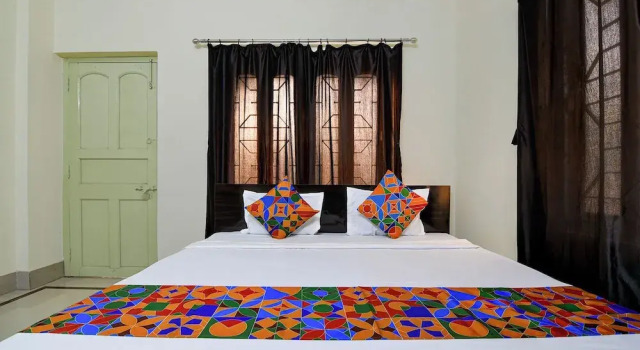 Номер Deluxe Fabhotel Maa Tara I