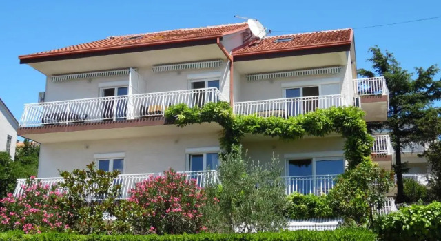Apartments Fina