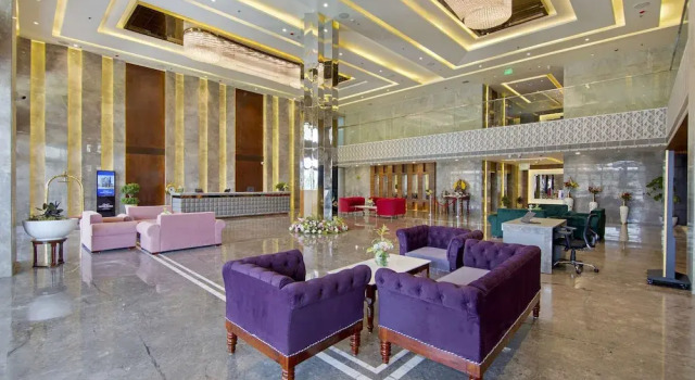 Sarovar Portico Sonipat, Varaa Hotelli Hotellit Alipur uima-altaalla, Uima-allas
