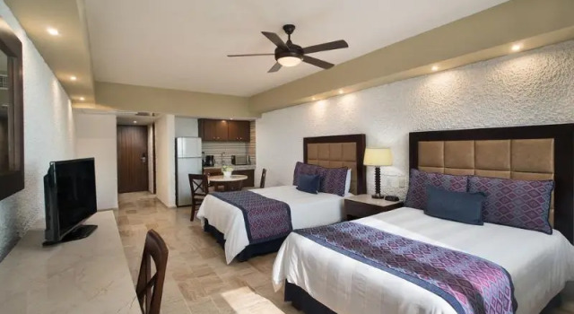 Двухместный номер Deluxe с балконом El Cid El Moro Beach