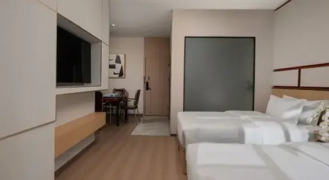 Suite Super 8 Select Hotel