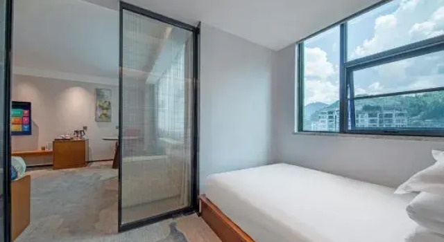 Двухместный семейный люкс Deluxe Youyang Wuling Mountain International Hotel