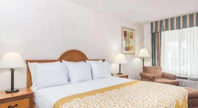 Номер Standard Days Inn by Wyndham Chiefland