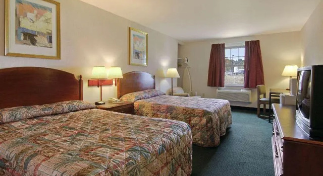 Номер Standard Howard Johnson by Wyndham Williamstown