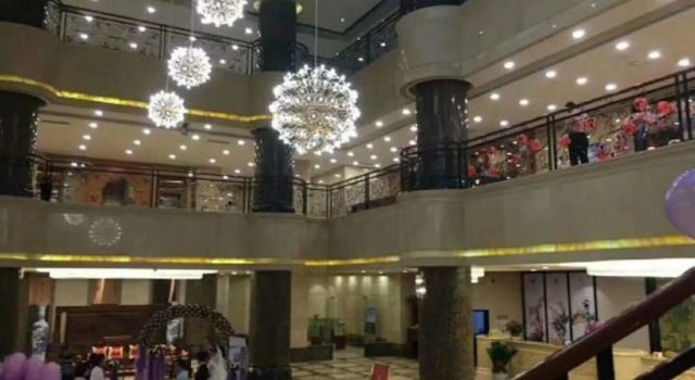 Lian Shan Longshan Garden Hotel, Reservar Hotel Hotéis em Lianshan com estacionamento, Estacionamento