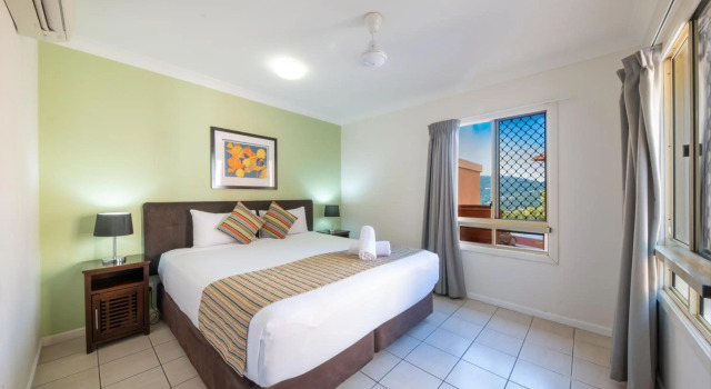 Martinique Whitsunday Resort, Забронировать Отель Отели Эрли-Бич 4 звезды, рядом с Рынок пляжа Эйрли, 4*