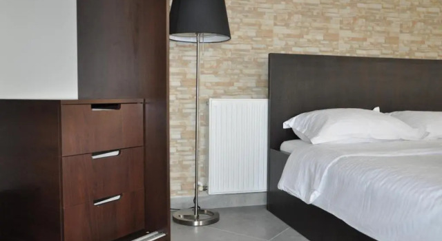 Yes Home, Rezerwuj Apartament Hotele w Carpathians - Romania z parkingiem, Parking