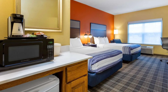 Номер Standard AmericInn by Wyndham Fulton Clinton