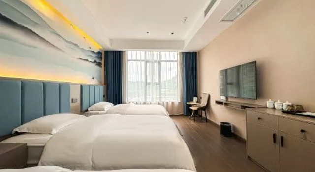 Suite Phoenix Boting Boutique Hotel