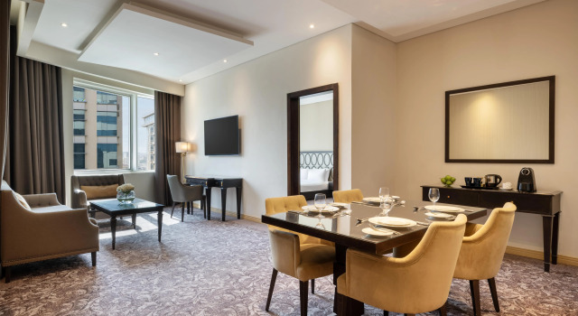 Двухместный люкс Royal Golden Tulip Doha Hotel