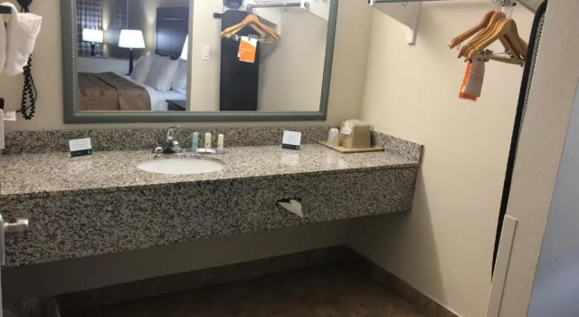 Четырёхместный номер Standard SureStay by Best Western Mesa Downtown Area