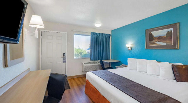 Двухместный номер Standard Travelodge by Wyndham Miles City